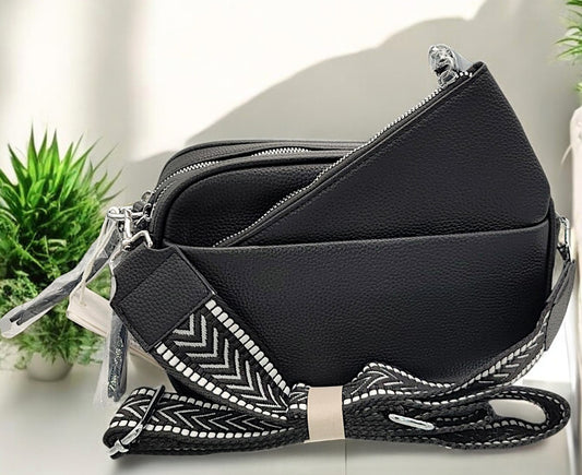 Umhängetasche mit 2 Reissverschlüssen und zusätzlicher kleiner Tasche in 2 Farben