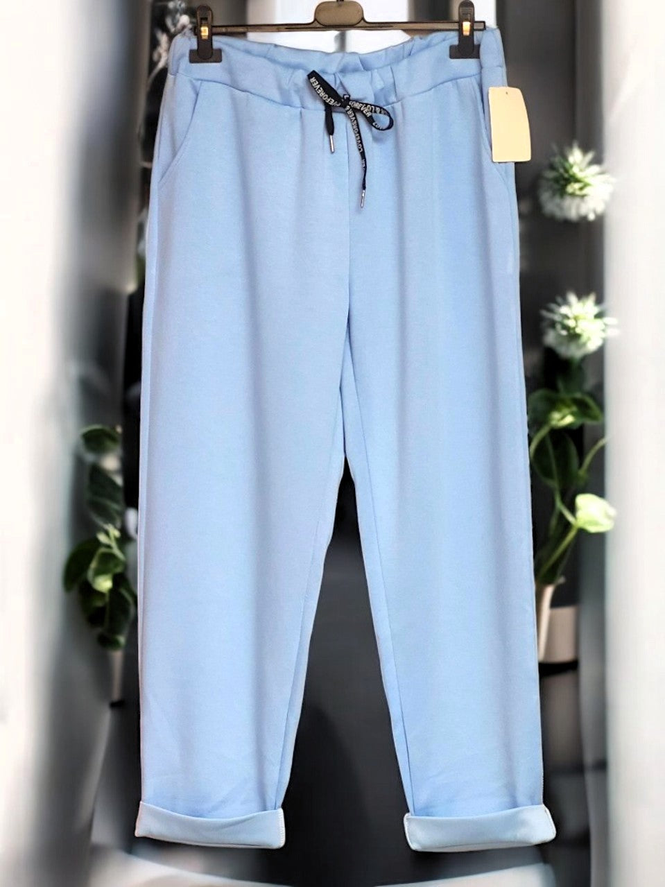 Trendige Hose mit perfektem Tragekomfort Gr. 46-52 in versch. Farben