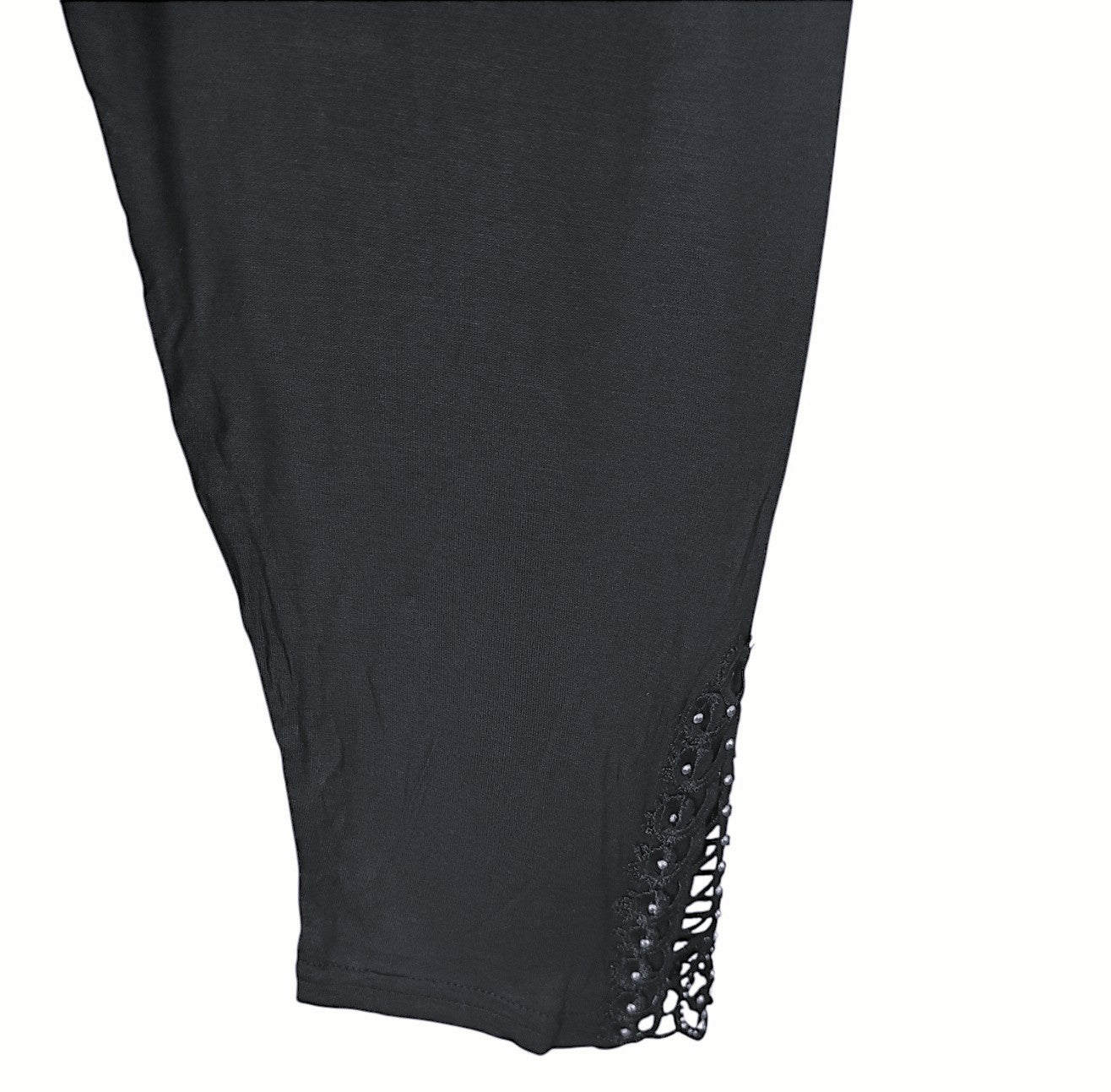 Capri-Leggings mit Strass & Spitze – Blickfang & Komfort in Einem! ✨🖤