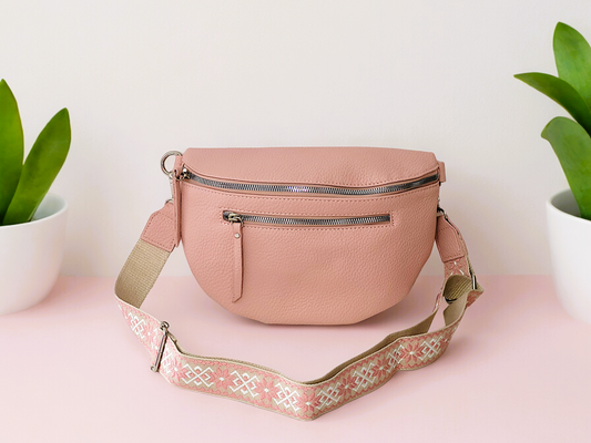 Crossbag mit verstellbarem Schultergurt