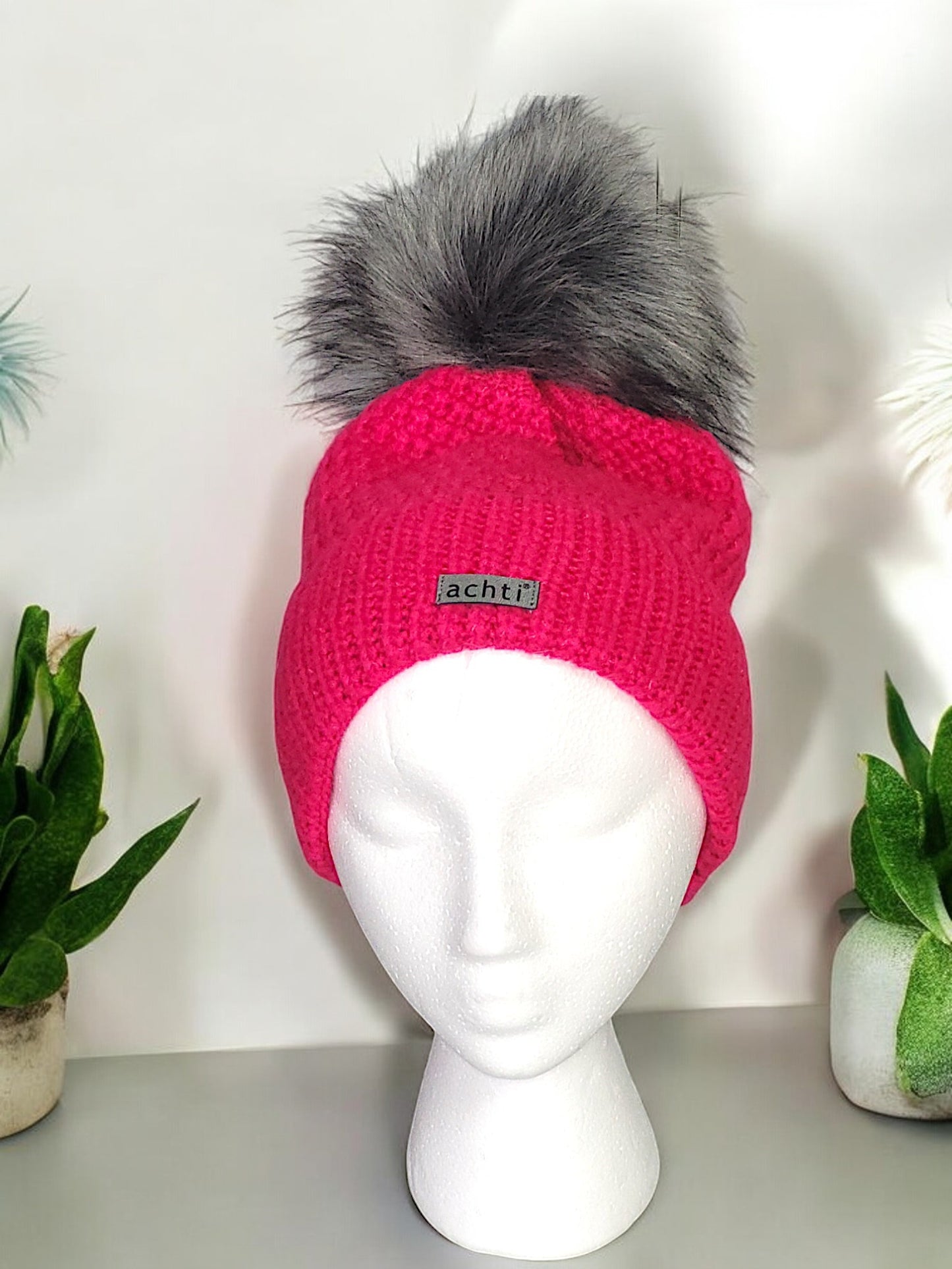 Bommel-Strickmütze in versch. Farben