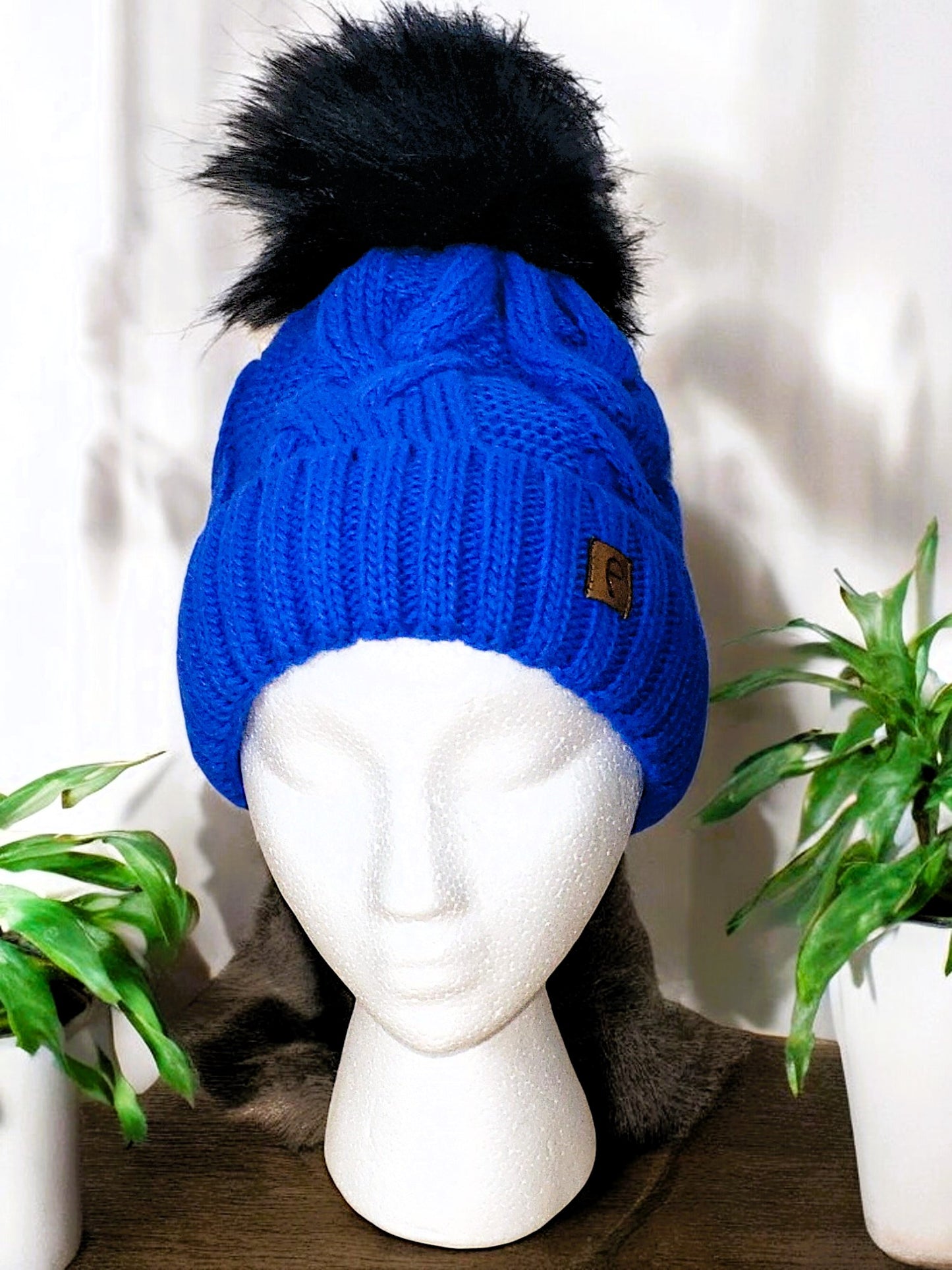 Stylische Wintermütze in 2 Farben