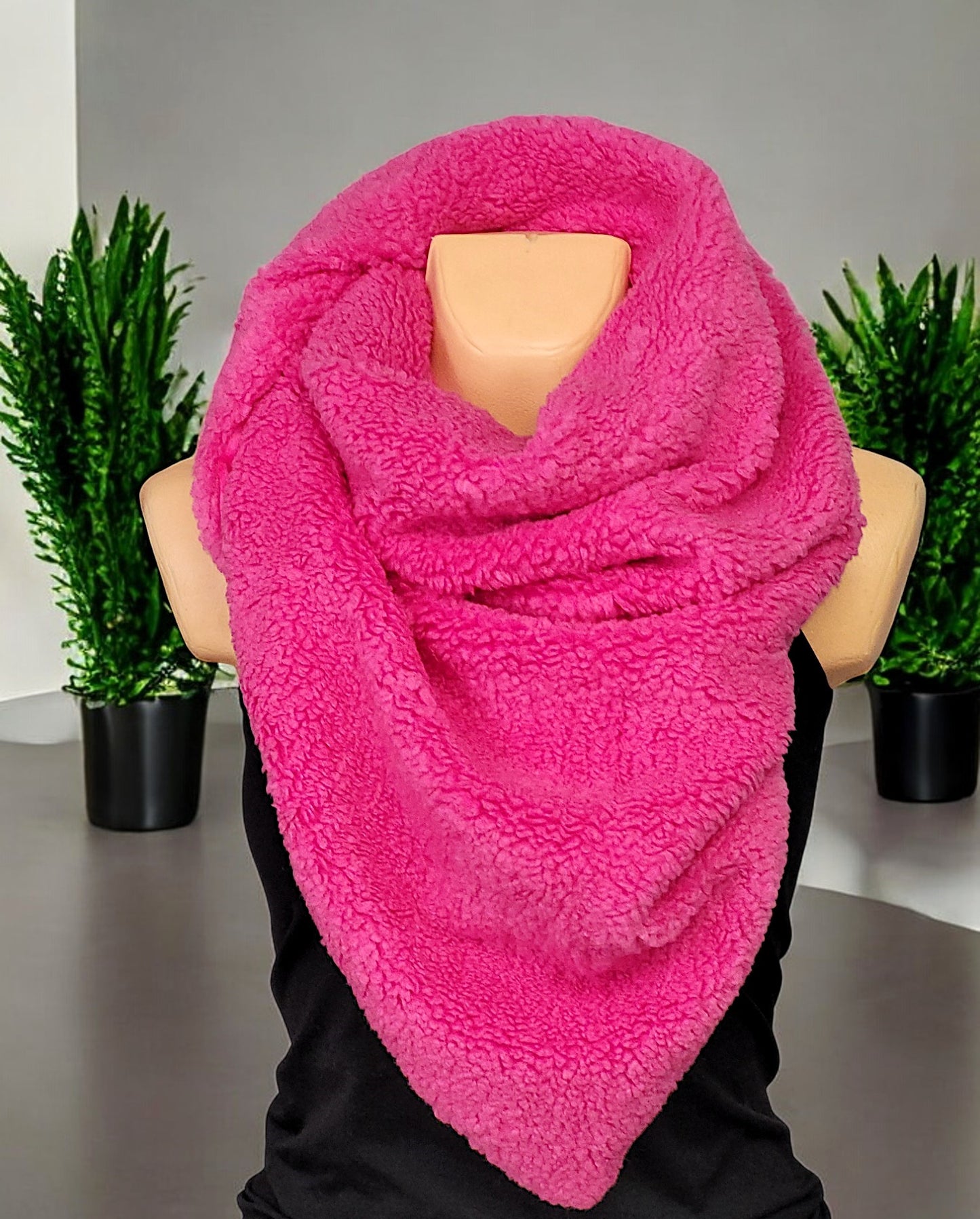 XXL Teddy-Dreiecksschal in versch. Farben