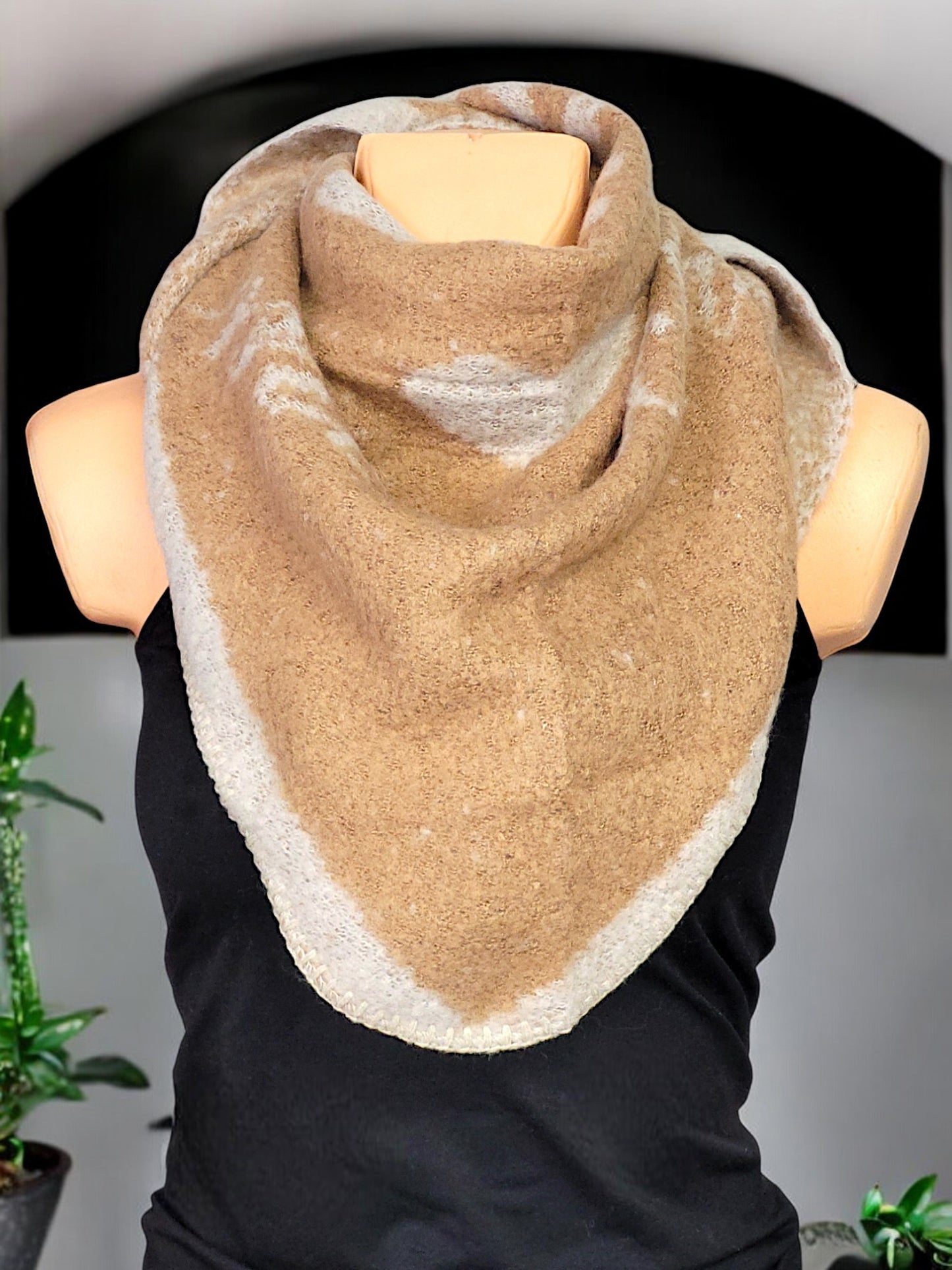 Großer kuschliger "Lieblingsmensch" Dreiecksschal in versch. Farben