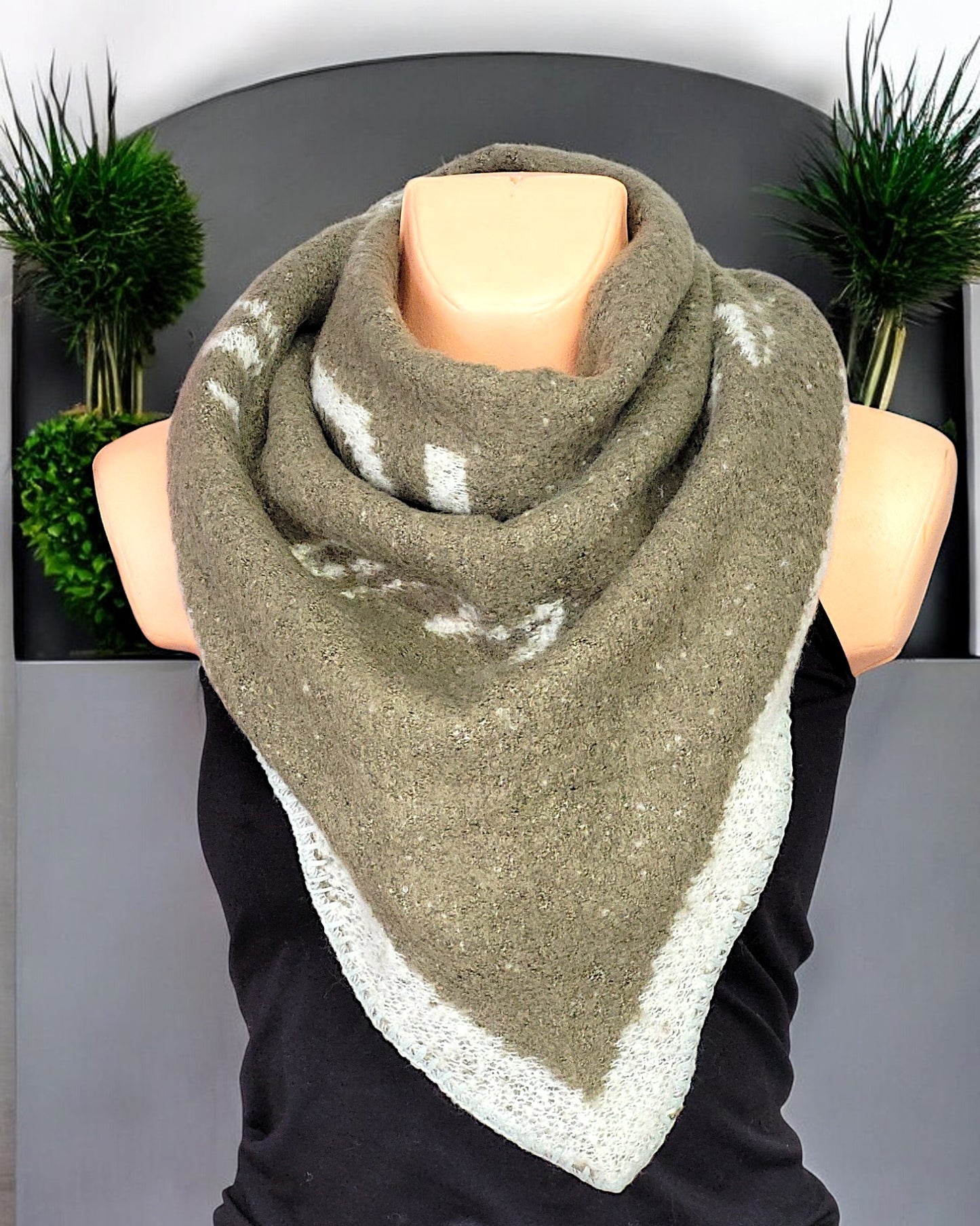 Großer kuschliger "Lieblingsmensch" Dreiecksschal in versch. Farben