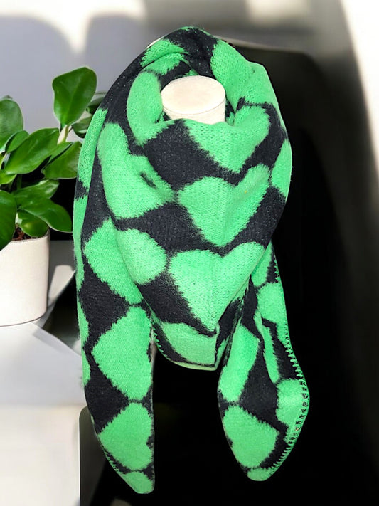 Kuschelwolle Dreiecksschal Herz in versch. Farben