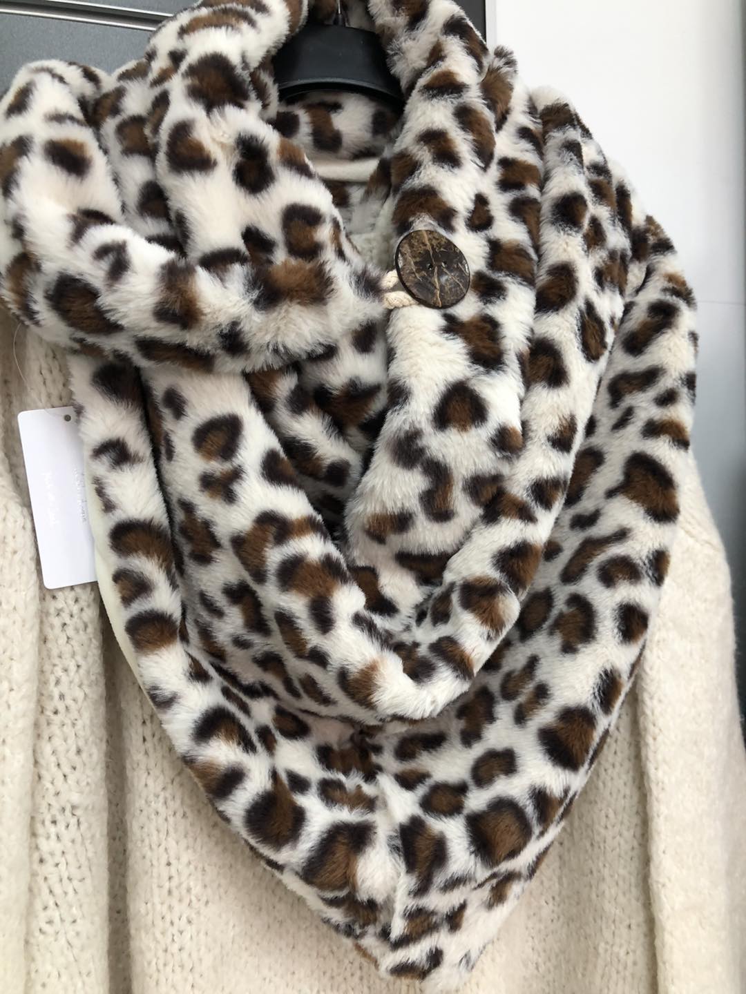 Kuschliger Leo - Dreiecksschal