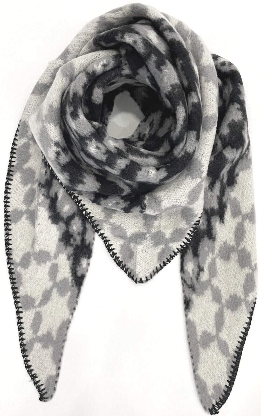 Großer kuschliger Leo-Dreiecksschal